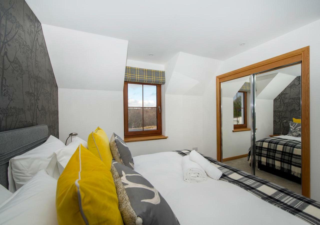 Tower Ridge Courtyard Apartment ฟอร์ตวิลเลียม ภายนอก รูปภาพ